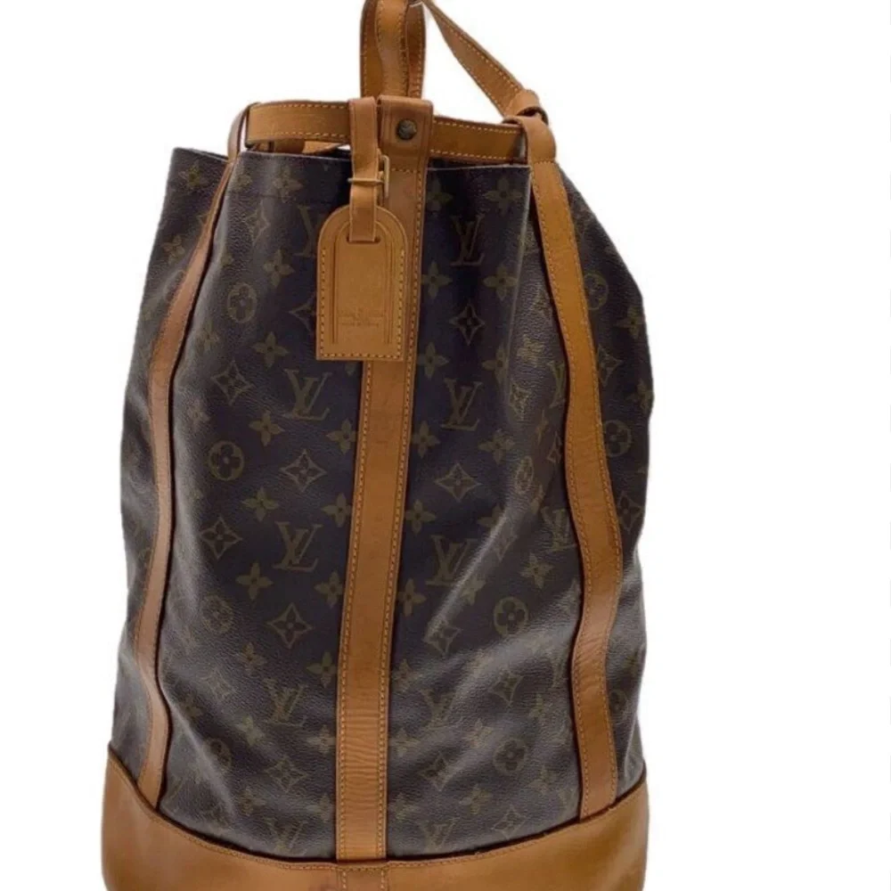 Louis Vuitton Brown Duffel Bag with Iconic Design - Picture 10 of 11